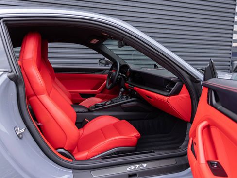 Certified 2023 Porsche 911 GT3 RWD image 30
