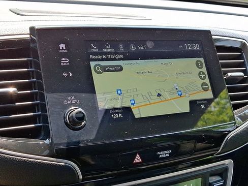 Certified 2024 Honda Passport Black Edition image 18