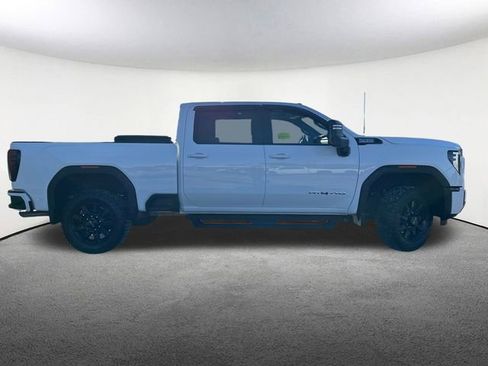 Used 2024 GMC Sierra 2500 AT4 w/ AT4 Preferred Package image 15
