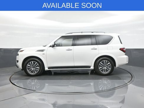 Used 2021 Nissan Armada SL w/ Captain's Chairs Package AWD/4WD image 4
