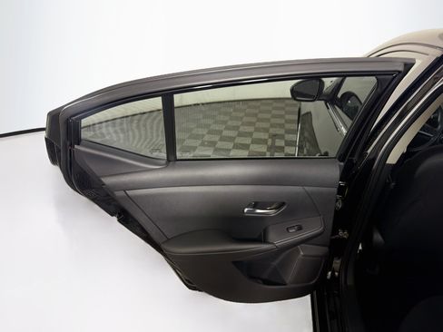 Used 2023 Nissan Sentra S FWD image 25