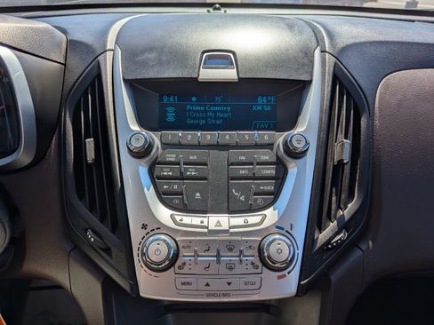 Used 2011 Chevrolet Equinox LTZ AWD/4WD image 22