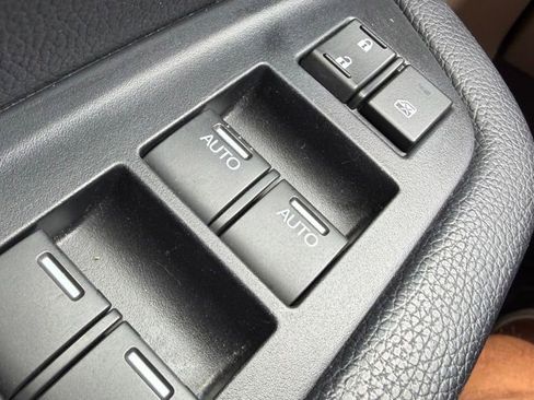 Used 2021 Honda Pilot Touring image 93