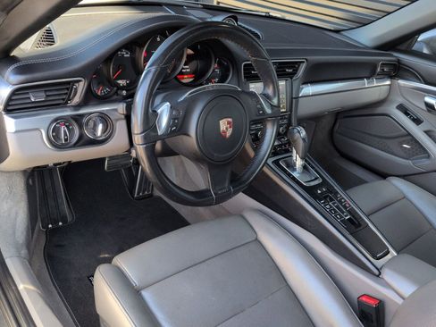 Used 2015 Porsche 911 Targa 4S image 4