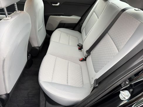 Used 2023 Kia Rio S image 21