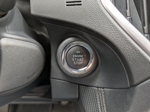 Used 2024 Subaru Forester Premium AWD/4WD image 31