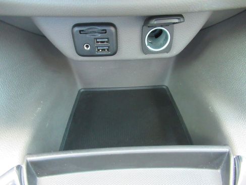 Used 2021 Chevrolet Traverse LT w/ LT Premium Package FWD image 28