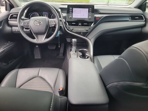Used 2024 Toyota Camry SE FWD image 14