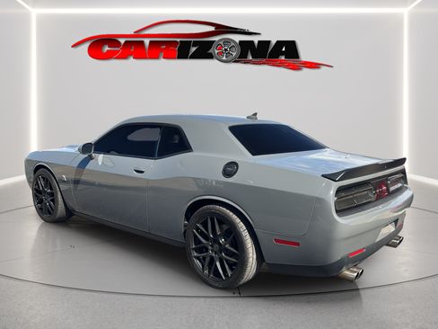 Used 2017 Dodge Challenger R/T Scat Pack w/ Driver Convenience Group RWD image 7