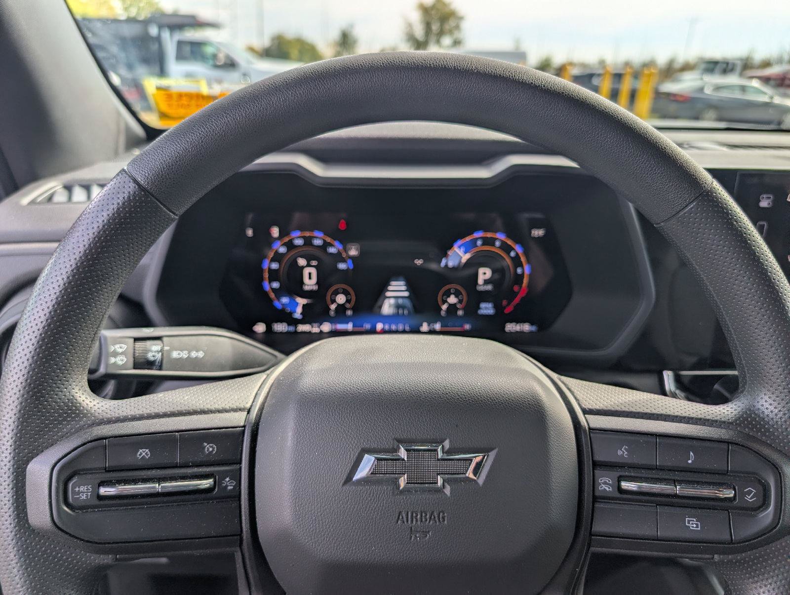 Used 2025 Chevrolet Colorado Trail Boss AWD/4WD image 11