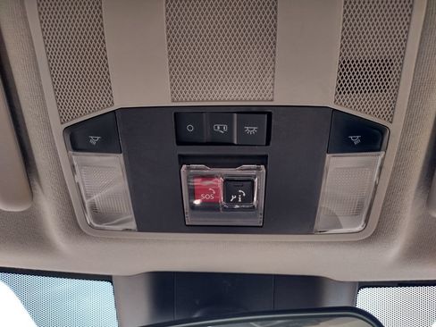 Used 2024 Mitsubishi Eclipse Cross AWD image 31