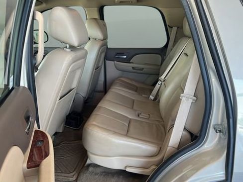 Used 2011 Chevrolet Tahoe LT AWD/4WD image 15