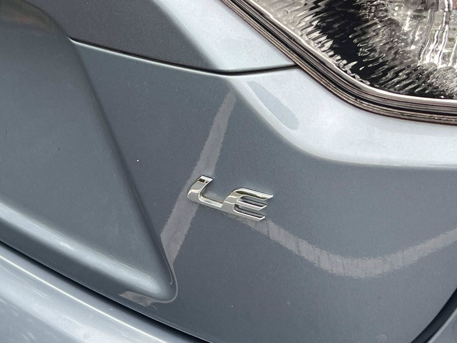 Used 2020 Toyota Corolla LE FWD image 8