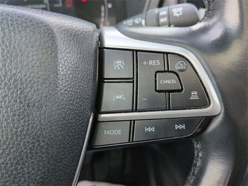 Certified 2024 Toyota Grand Highlander XLE image 19