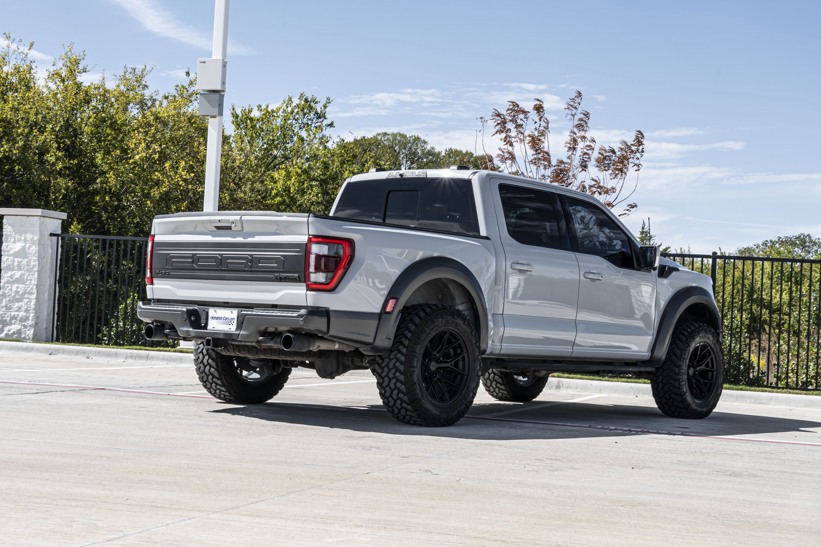 Used 2023 Ford F150 Raptor AWD/4WD image 9