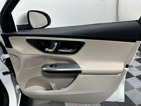 Used 2026 Mercedes-Benz GLC 300 4MATIC image 14