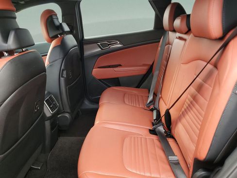 Certified 2024 Kia Sportage SX image 10