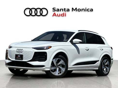 Used 2025 Audi Q6 e-tron Premium Plus w/ Premium Plus AWD/4WD image 1