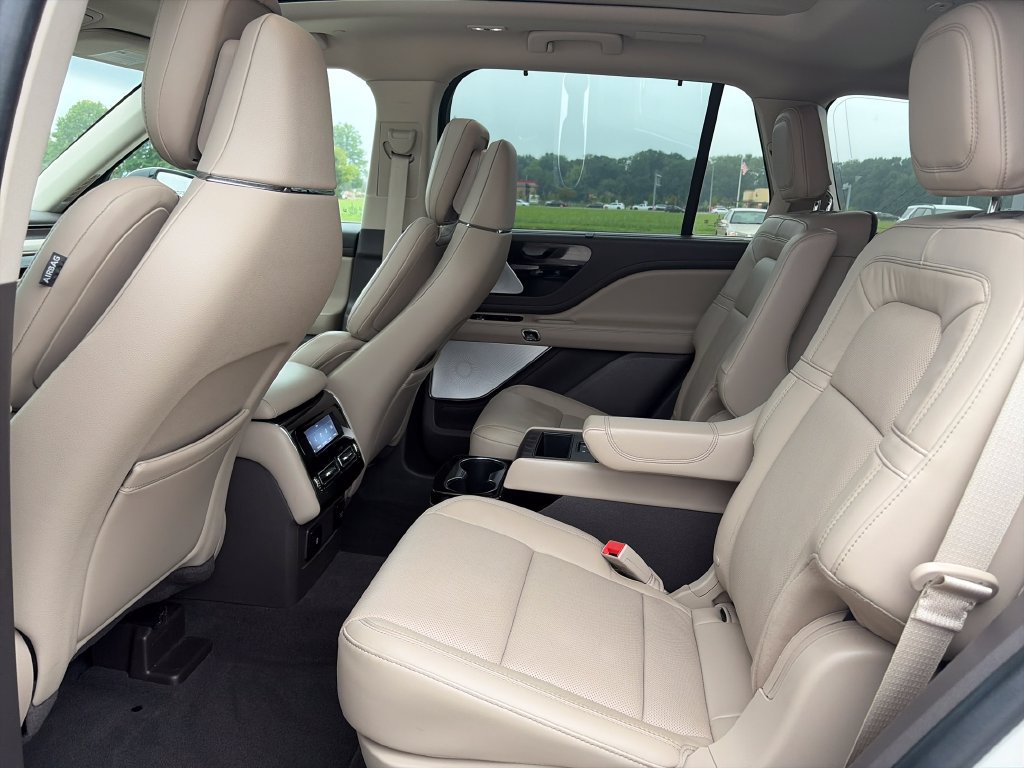 Used 2023 Lincoln Aviator Reserve w/ Equipment Group 201A AWD/4WD image 30