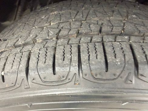 Used 2024 Jeep Compass Latitude image 28