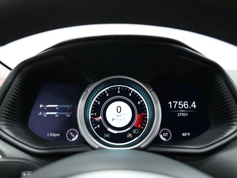 Used 2017 Aston Martin DB11 V12 RWD image 33