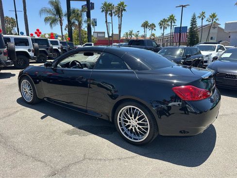 Used 2014 INFINITI Q60 Convertible w/ Premium Package RWD image 45