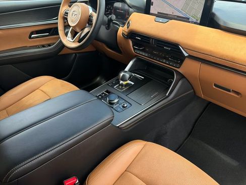 Used 2025 MAZDA CX-90 3.3 Turbo S w/ Premium Plus AWD/4WD image 18
