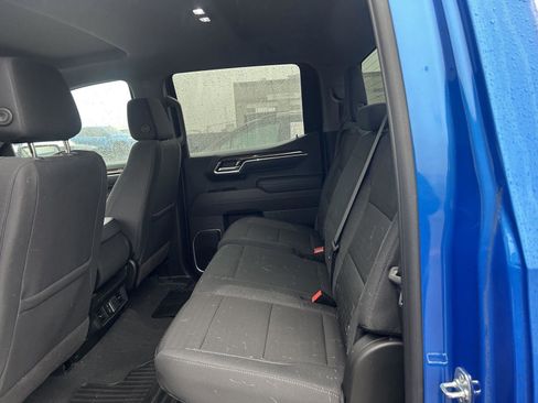 Used 2025 Chevrolet Silverado 1500 LT image 8