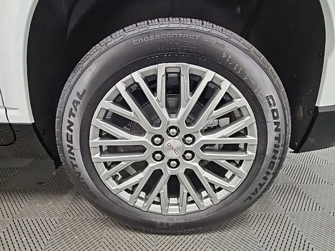 New 2026 GMC Acadia Denali w/ Super Cruise Package FWD image 46