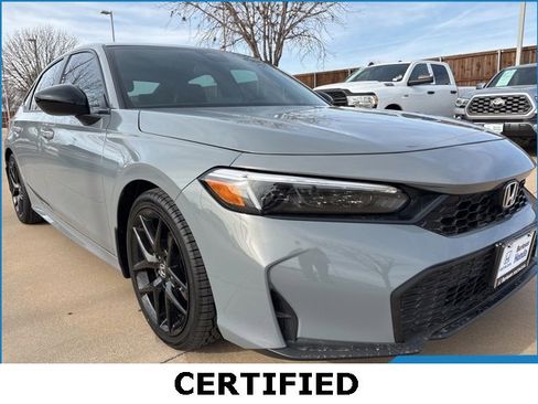 Used 2025 Honda Civic Sport image 2