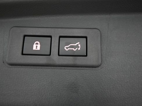 Certified 2025 Subaru Outback Touring XT AWD/4WD image 20