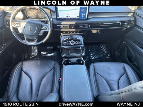 Certified 2022 Lincoln Nautilus Reserve image 23