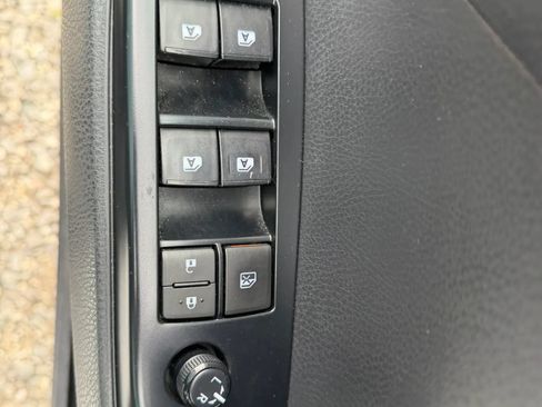 Used 2018 Toyota Camry SE w/ Moonroof Package FWD image 21