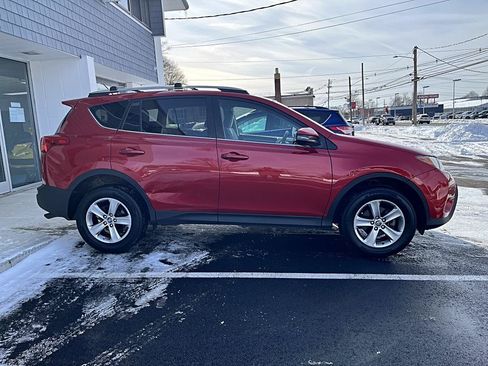 Used 2015 Toyota RAV4 XLE AWD/4WD image 30