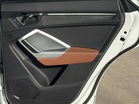 Used 2022 Audi Q3 2.0T Premium Plus image 27