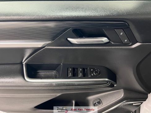 Used 2025 GMC Acadia Elevation image 26