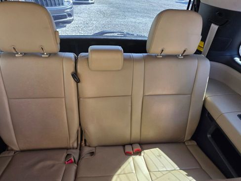 Used 2013 Toyota Sequoia Platinum image 18