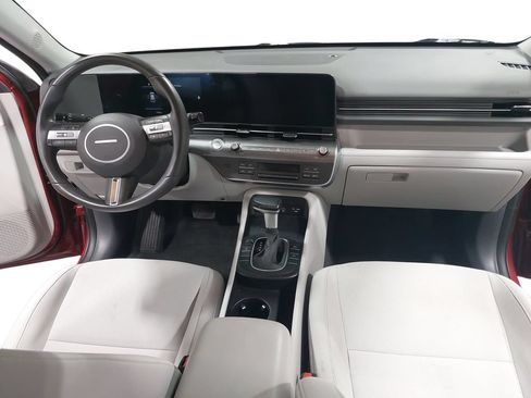 Certified 2025 Hyundai Kona SEL AWD/4WD image 9