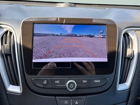 Used 2024 Chevrolet Malibu LT FWD image 35