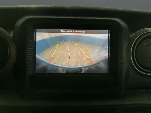 Used 2019 Jeep Wrangler Unlimited Sport S image 9