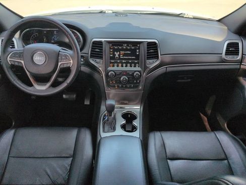 Used 2018 Jeep Grand Cherokee Limited AWD/4WD image 15