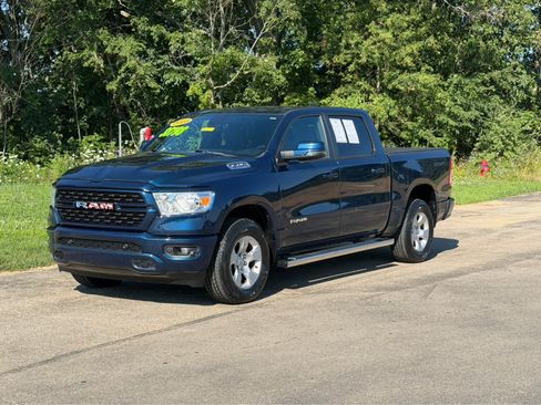 Used 2023 RAM 1500 Big Horn AWD/4WD image 3