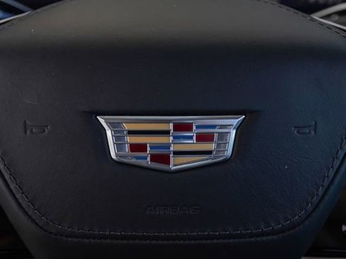 Used 2025 Cadillac Escalade Premium Luxury Platinum image 13