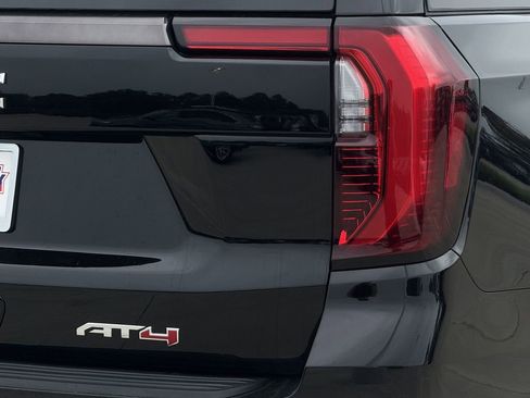 Used 2026 GMC Yukon AT4 Ultimate AWD/4WD image 11