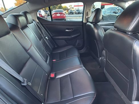 Used 2024 Nissan Sentra SR w/ SR Premium Package image 32