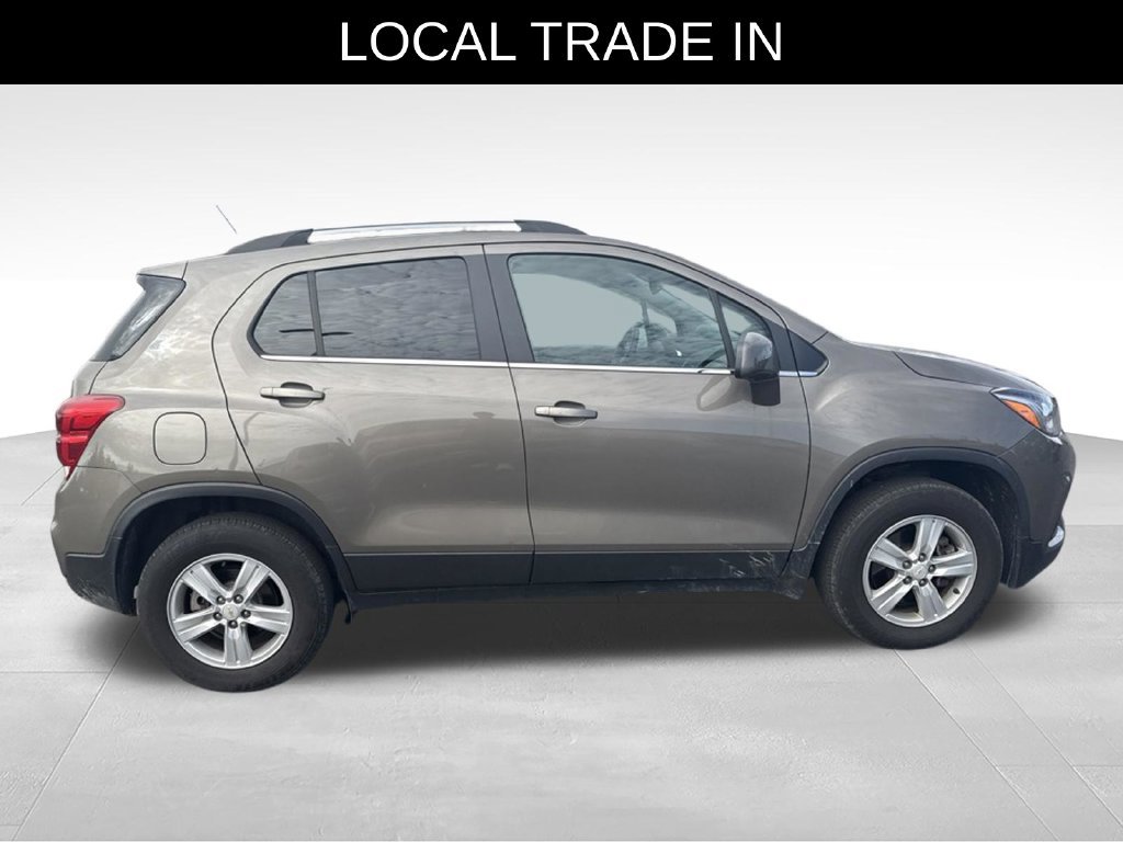 Used 2020 Chevrolet Trax LT AWD/4WD image 2