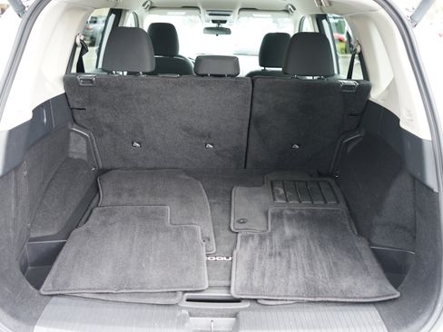 Used 2024 Nissan Rogue SV image 12