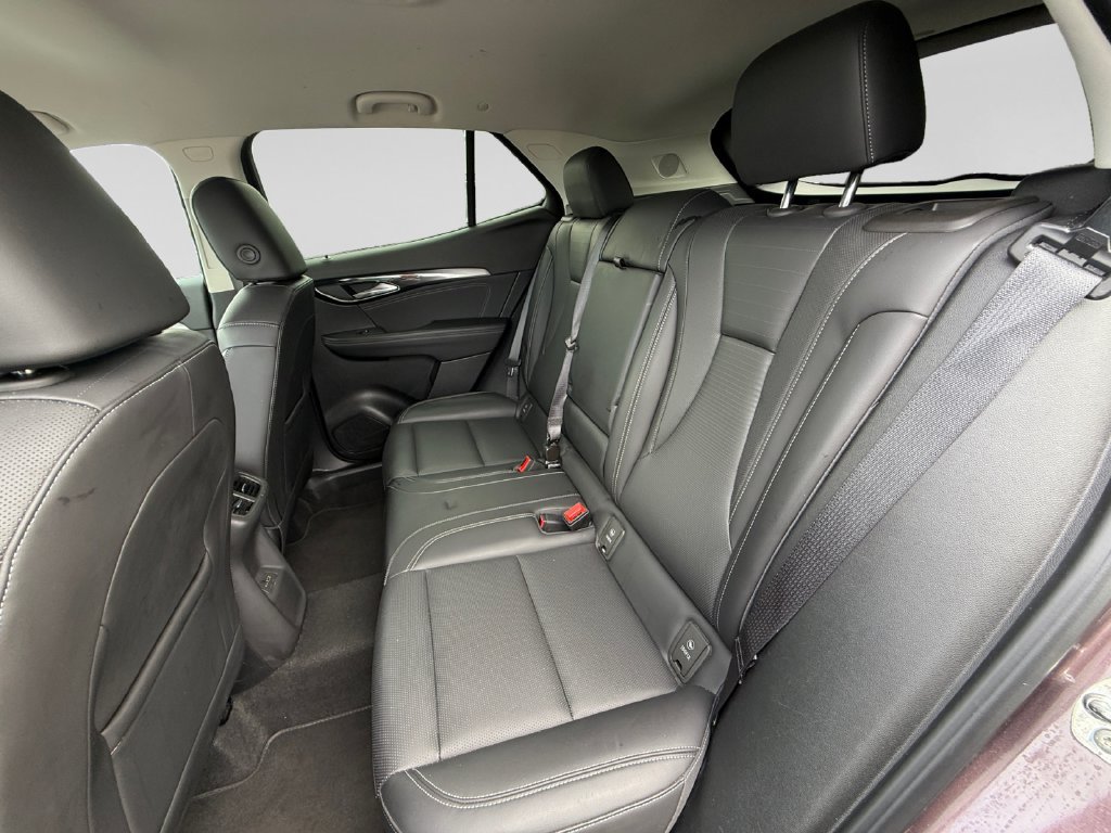 Used 2024 Buick Envision Preferred AWD/4WD image 37