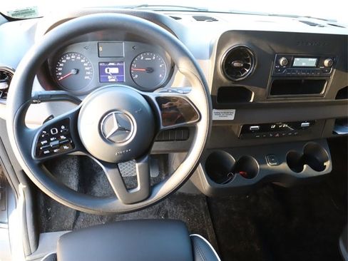 Used 2021 Mercedes-Benz Sprinter 3500 image 35