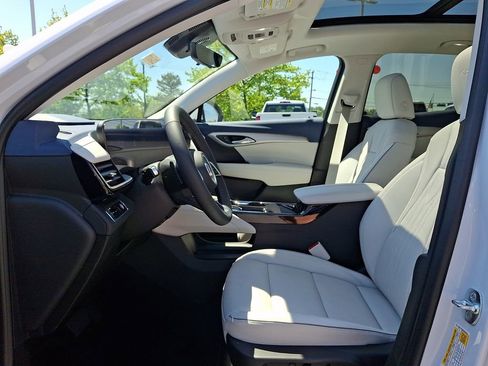 New 2026 Buick Envision Avenir AWD/4WD image 9